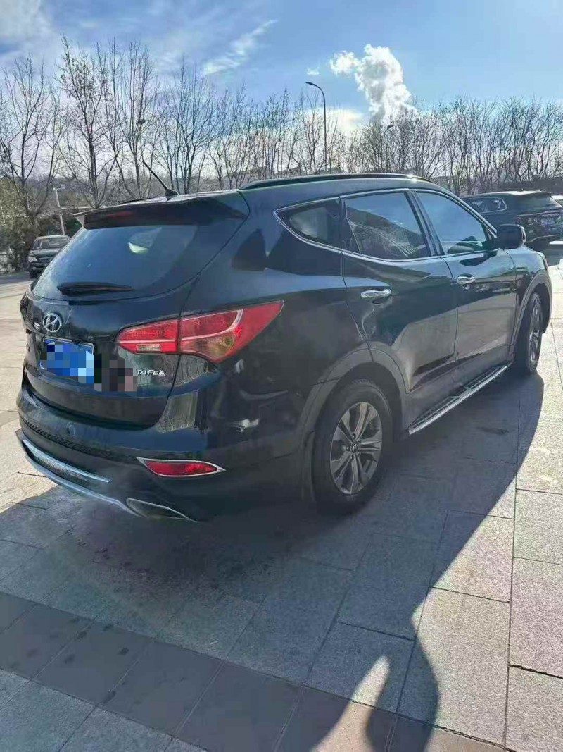 张家口15年现代新胜达8