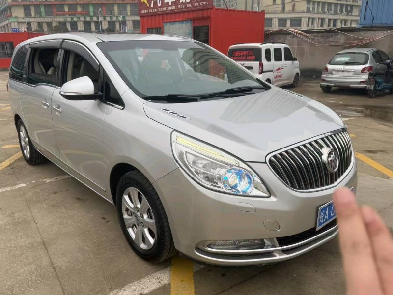 武汉16年别克君威2