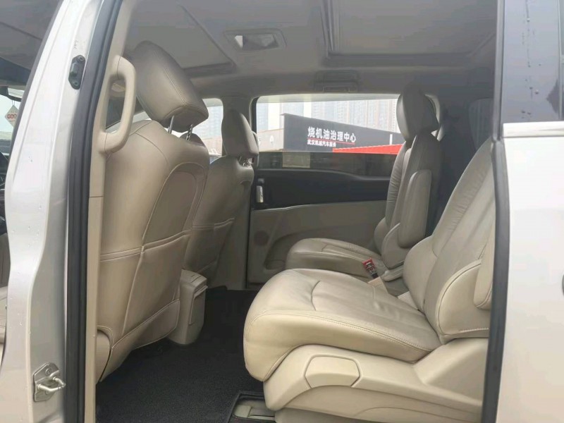 武汉16年别克君威9