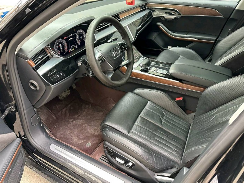 潍坊19年奥迪A8L6