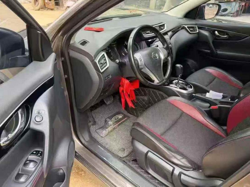 贵港18年日产逍客4