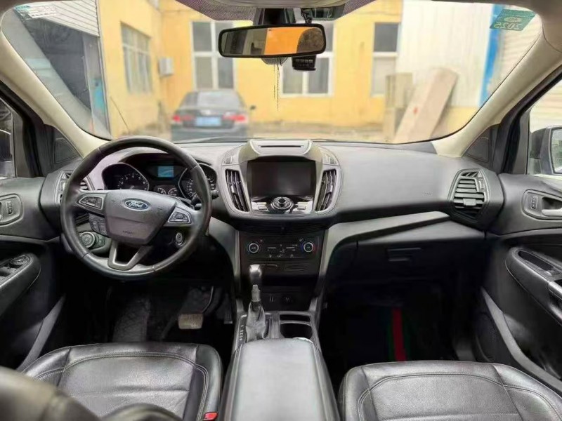 青岛17年福特翼虎5