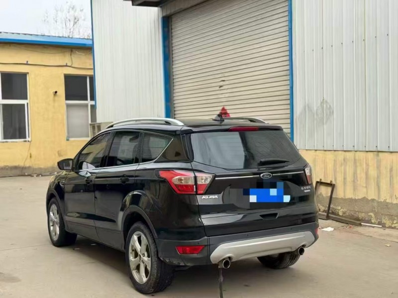 青岛17年福特翼虎6