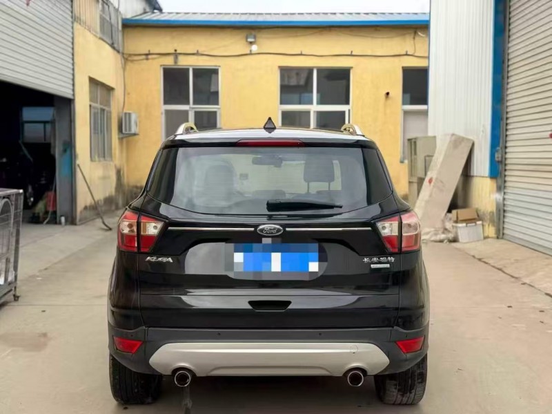 青岛17年福特翼虎8