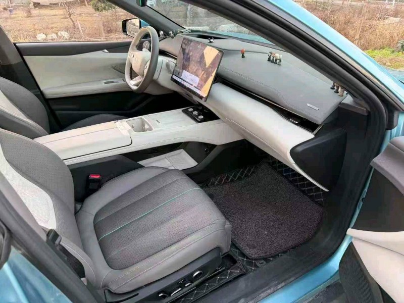 金华24年长安汽车深蓝6