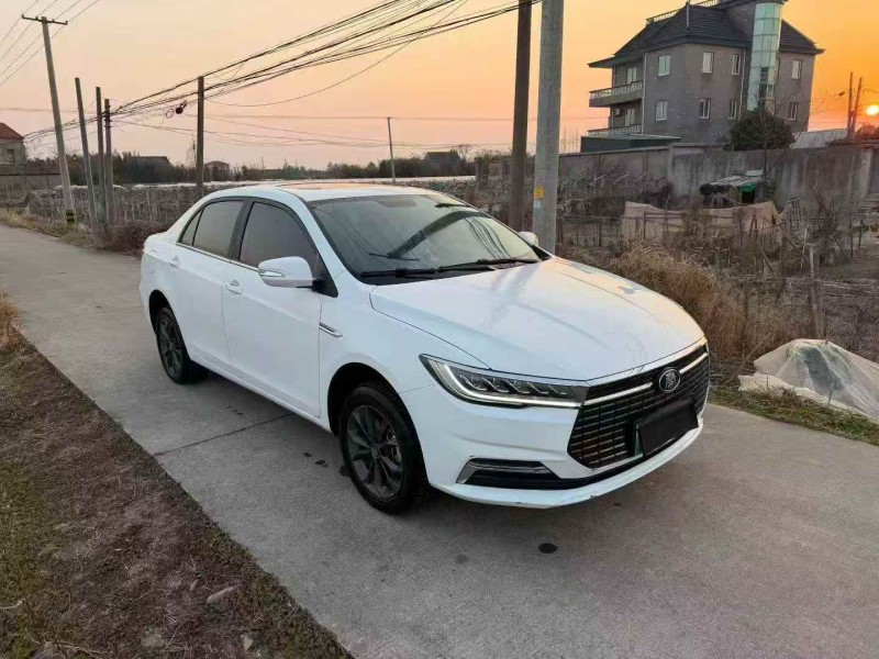 绍兴23年比亚迪秦3