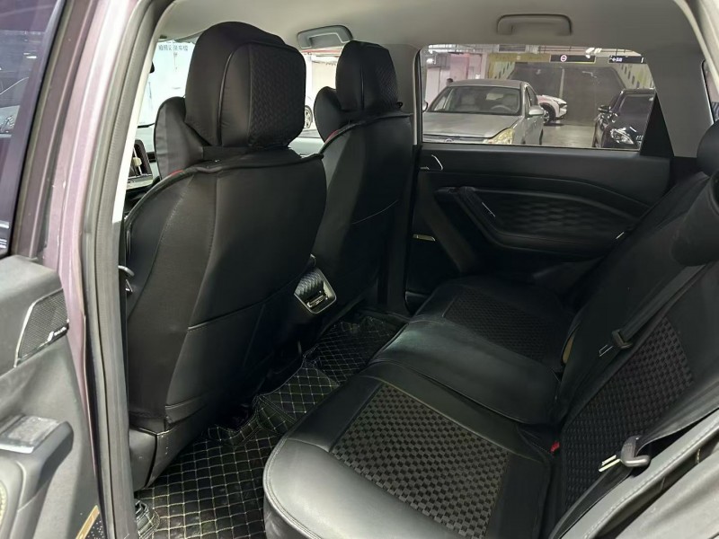 成都24年五菱汽车星云7