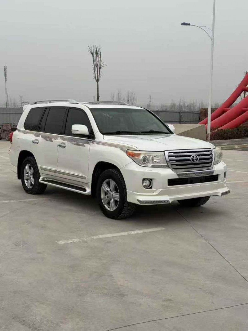 东营16年丰田兰德酷路泽2