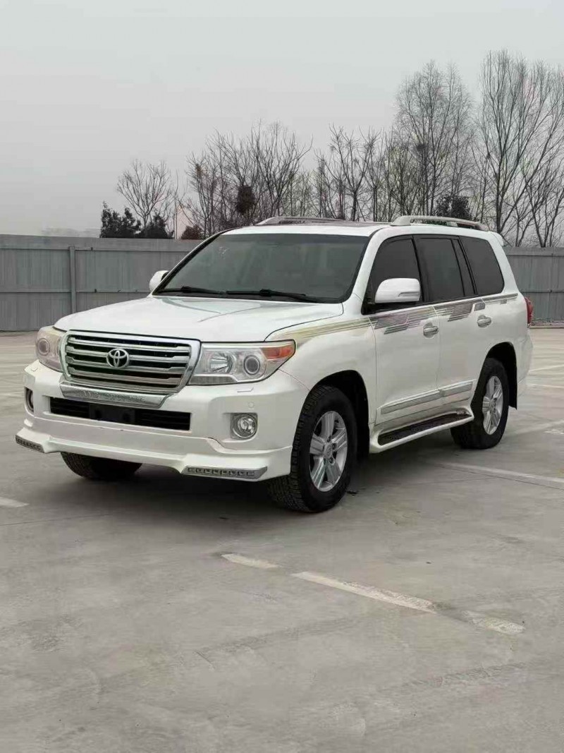 东营16年丰田兰德酷路泽3