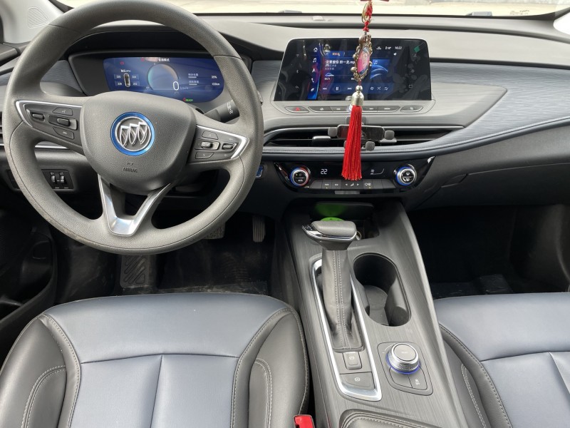 中山24年别克微蓝7