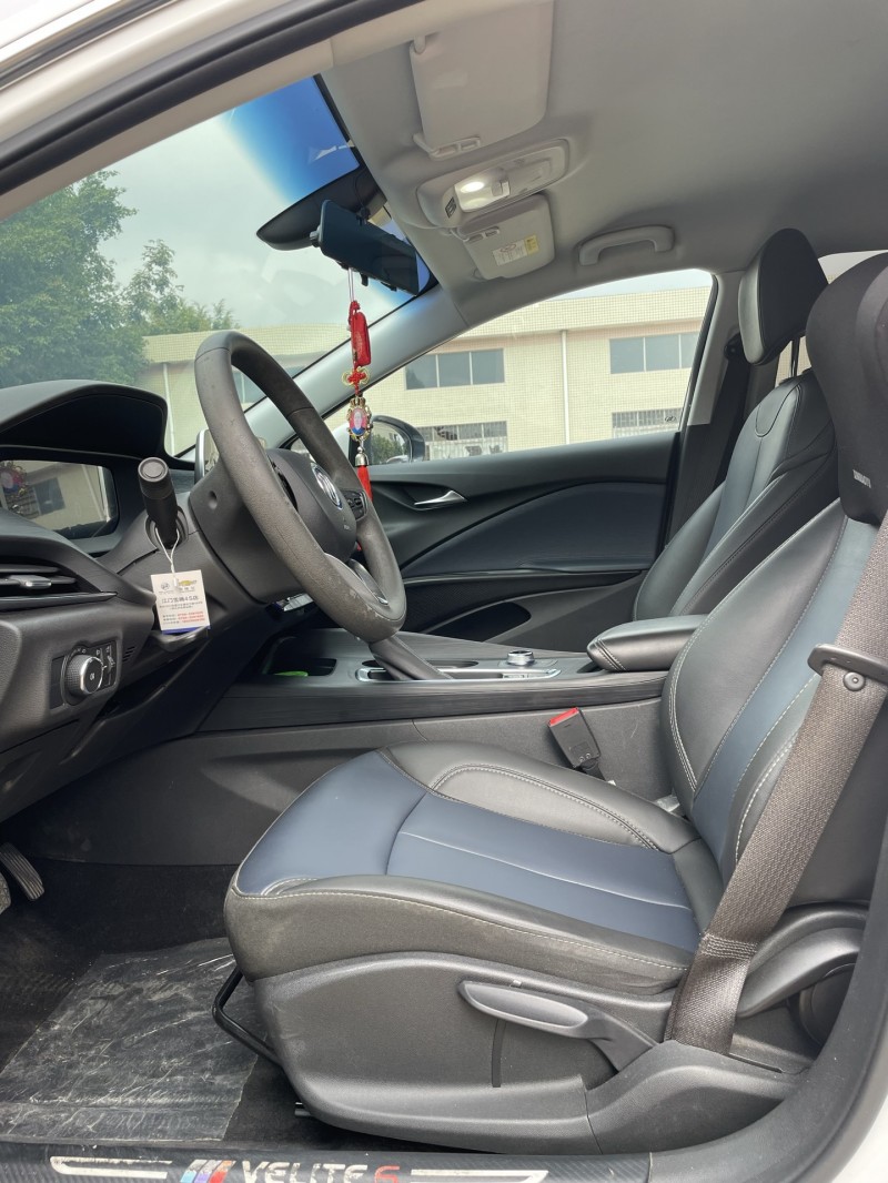 中山24年别克微蓝8