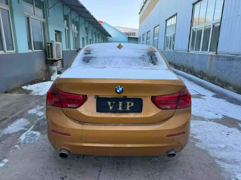 济宁17年宝马1系9