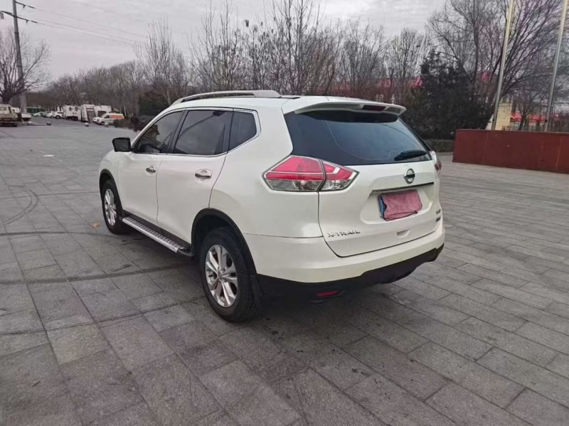 秦皇岛16年日产奇骏3