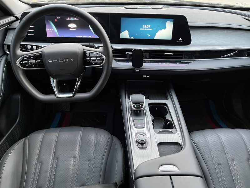 中山25年奇瑞风云4