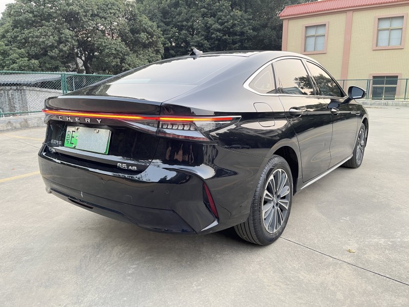 中山25年奇瑞风云7