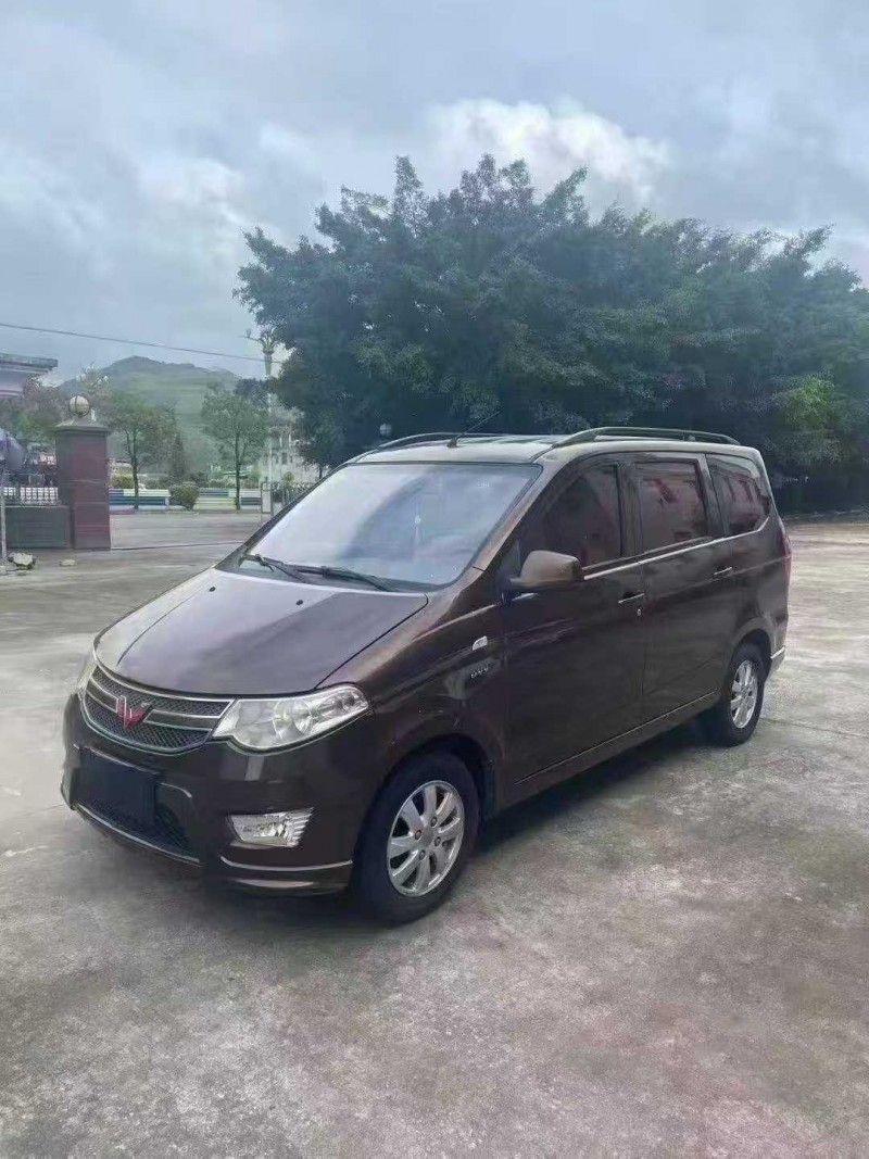 漳州17年五菱汽车宏光3