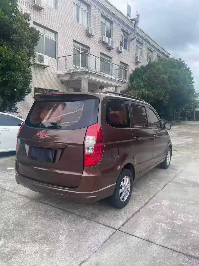 漳州17年五菱汽车宏光7