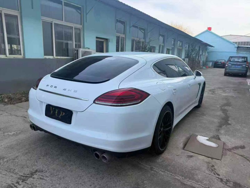 济宁13年保时捷帕拉梅拉7