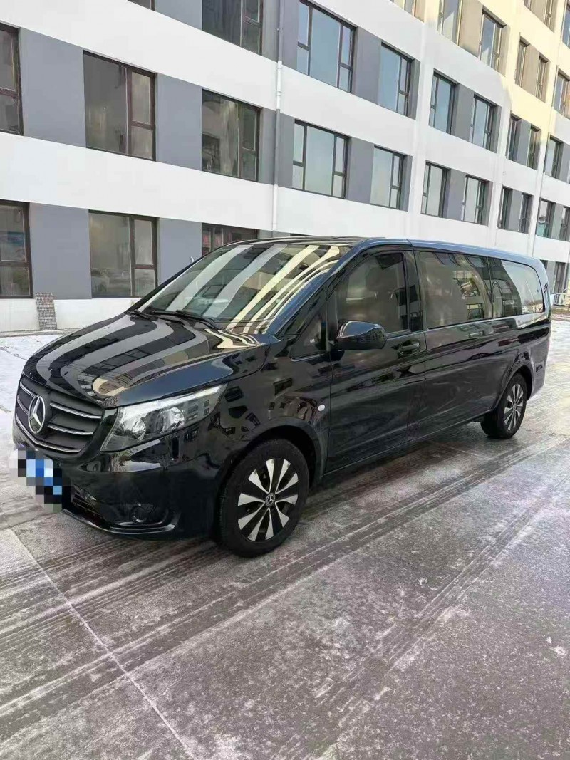 淄博22年奔驰威霆2