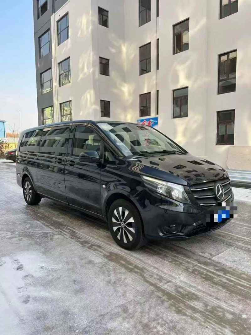 淄博22年奔驰威霆3