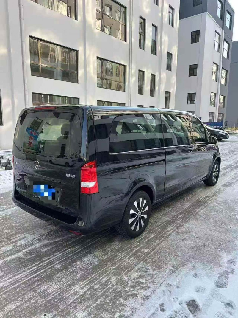 淄博22年奔驰威霆7