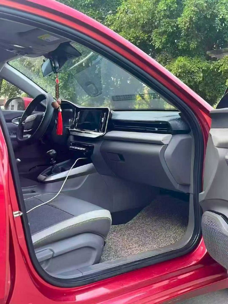 漳州21年宝骏RC56