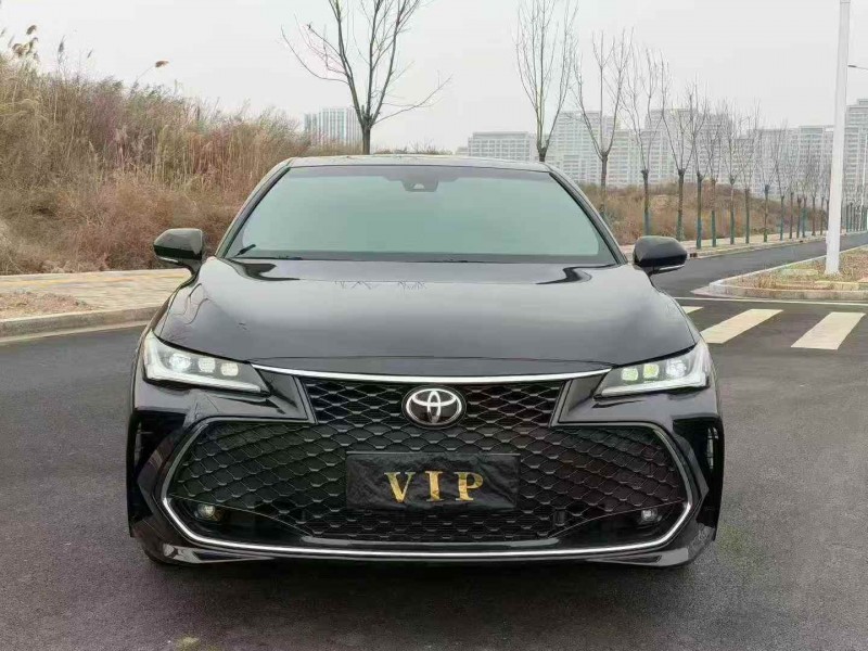 唐山23年丰田亚洲龙1