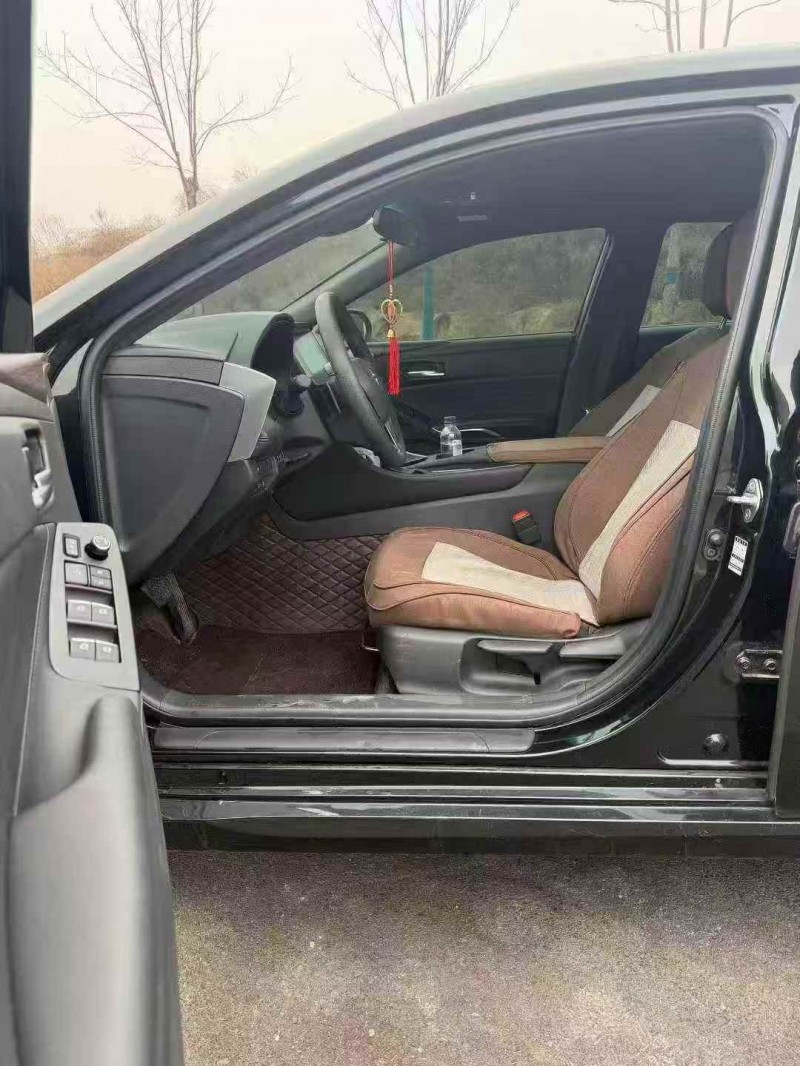 唐山23年丰田亚洲龙4