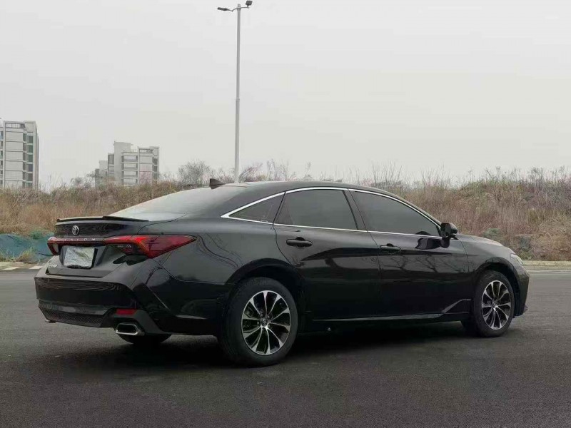 唐山23年丰田亚洲龙9