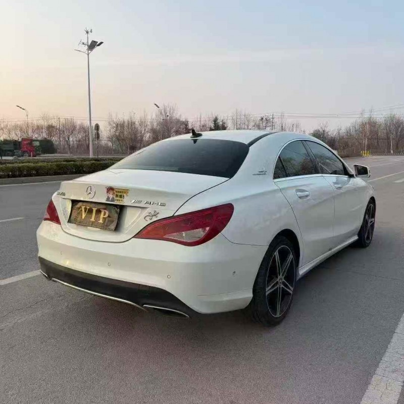 济南17年奔驰CLA9