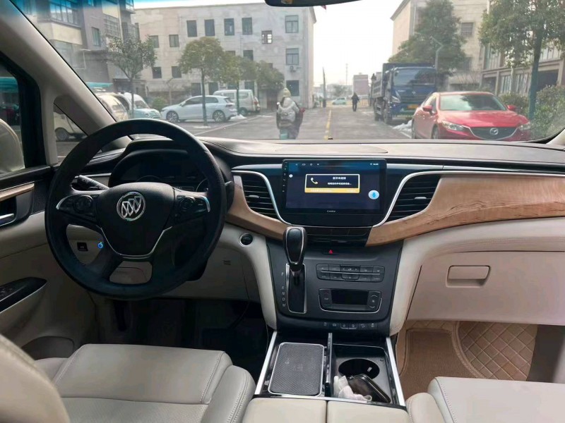 徐州18年别克GL83