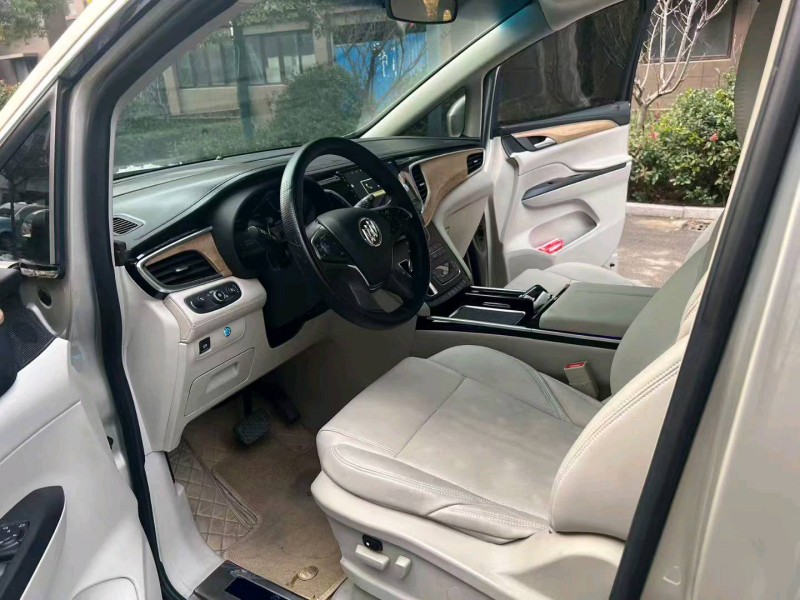 徐州18年别克GL85