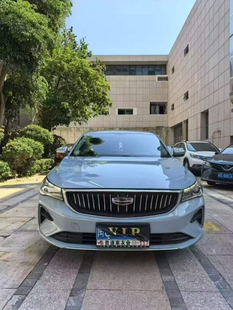 漳州23年吉利帝豪1