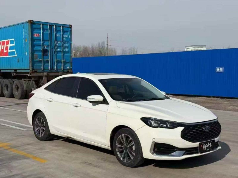 枣庄21年福特福睿斯3