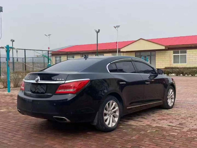 东营15年别克君越7