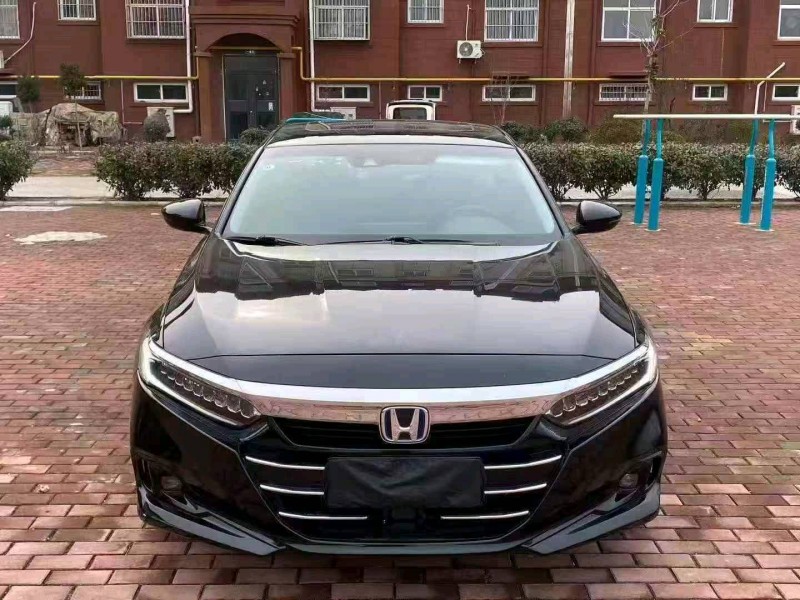 济宁23年本田雅阁1