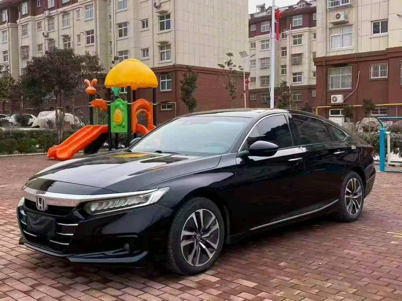 济宁23年本田雅阁2