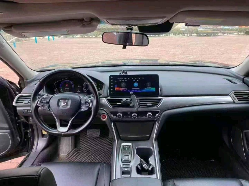 济宁23年本田雅阁5