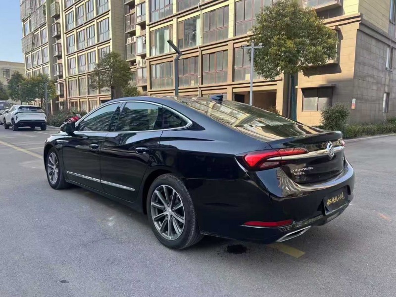 徐州20年别克君越7