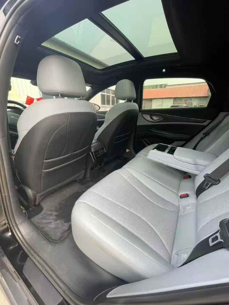 枣庄24年比亚迪海豹4