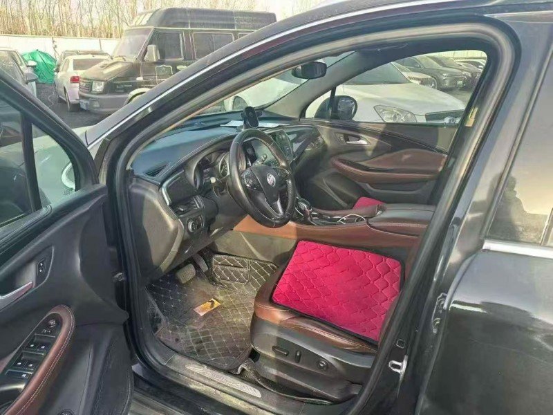 太原16年别克昂科威5