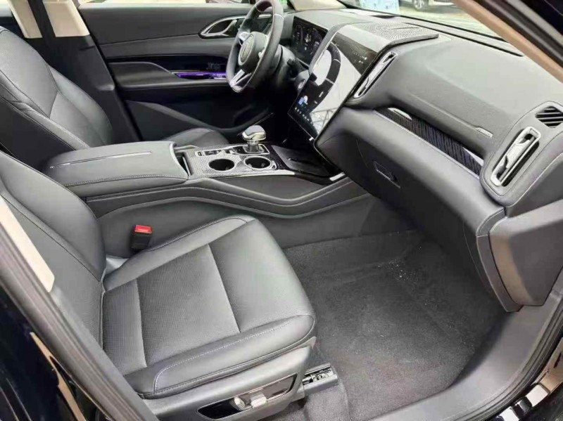 枣庄26年红旗HS35