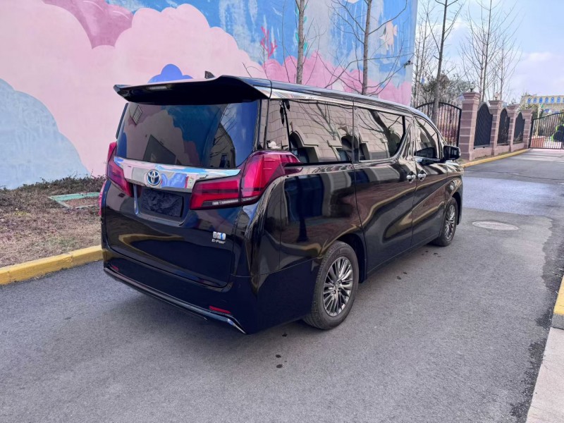 新乡20年丰田埃尔法4