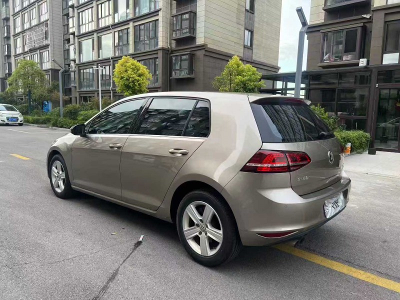 徐州17年大众高尔夫8