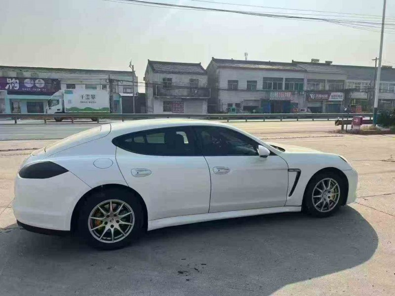 淮安12年保时捷帕拉梅拉8