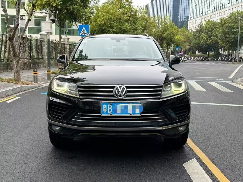 深圳17年大众途锐1