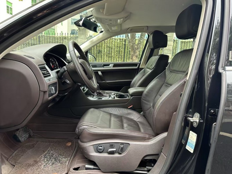 深圳17年大众途锐3