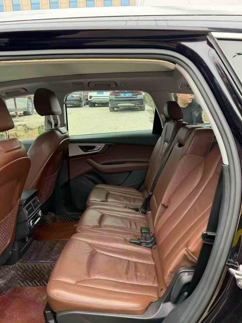 衡阳18年奥迪Q77