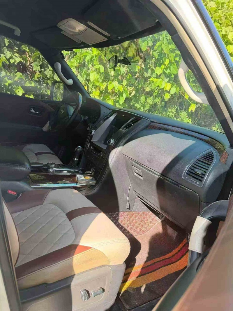 衡阳19年日产途乐6