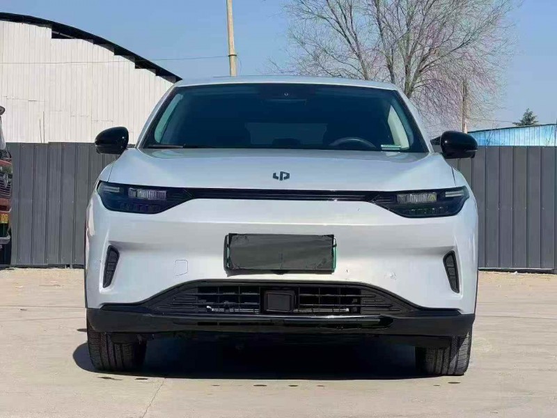 淄博24年零跑汽车C111